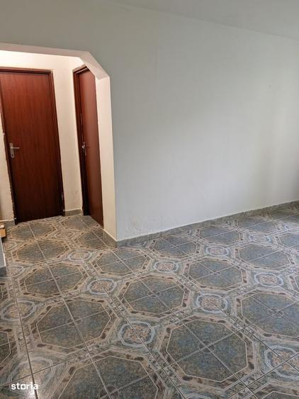 Apartament cu 2 camere semidecomandat în Brazda lui Novac