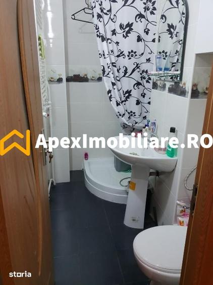 Apartament cu 4 camere decomandat, mobilat în Militari