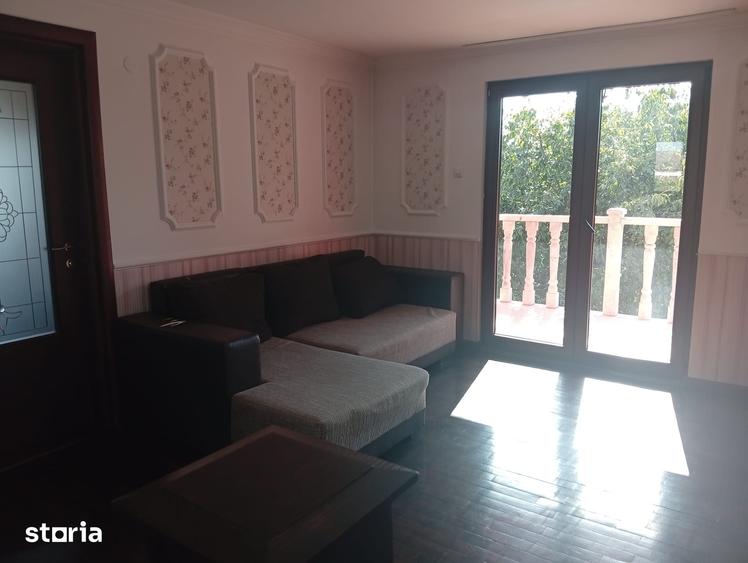 Casă cu 7 camere cu Teren 780 Mp în Grădiște
