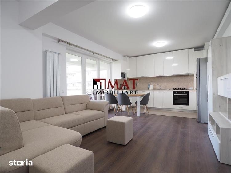 Apartament cu 4 camere semidecomandat în Între Lacuri