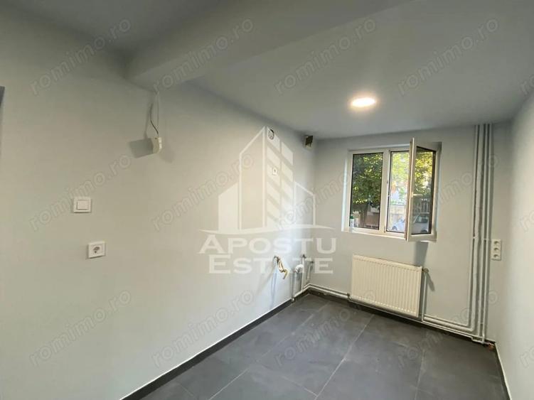 Casă cu 2 camere cu Teren 150 Mp în Ghiroda
