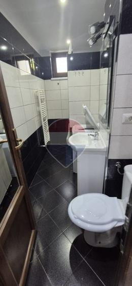 Garsonieră decomandată, mobilată în Central
