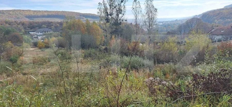 Teren Construcții intravilan de 1375 mp, în Feleacu