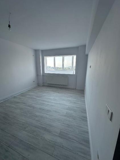 Apartament cu 3 camere decomandat în Banu Manta