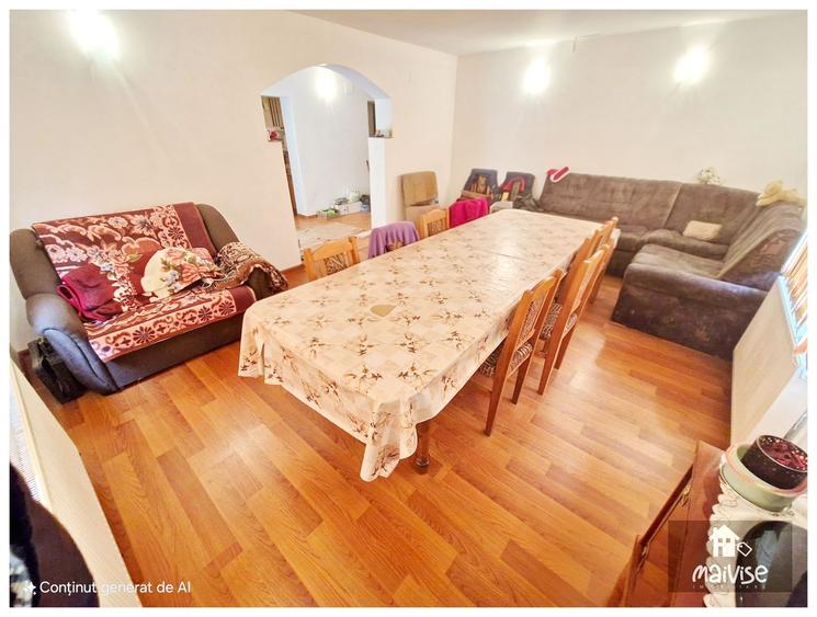 Casă individuală cu 5 camere cu Canalizare în Apața
