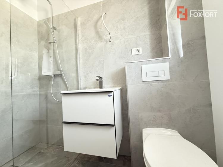 Duplex cu 4 camere cu Canalizare în Săcălaz