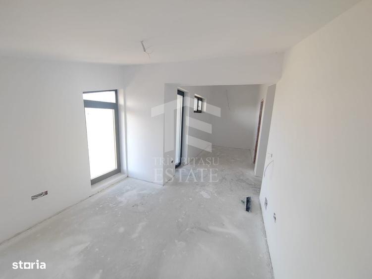 Casă cu 4 camere în Central