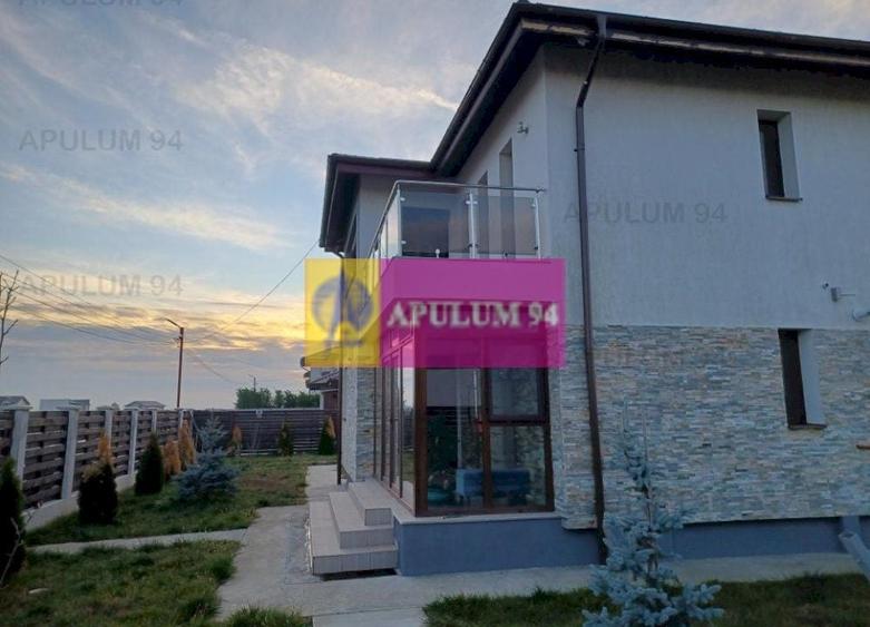 Casă individuală cu 4 camere decomandat cu Canalizare în Săbăreni