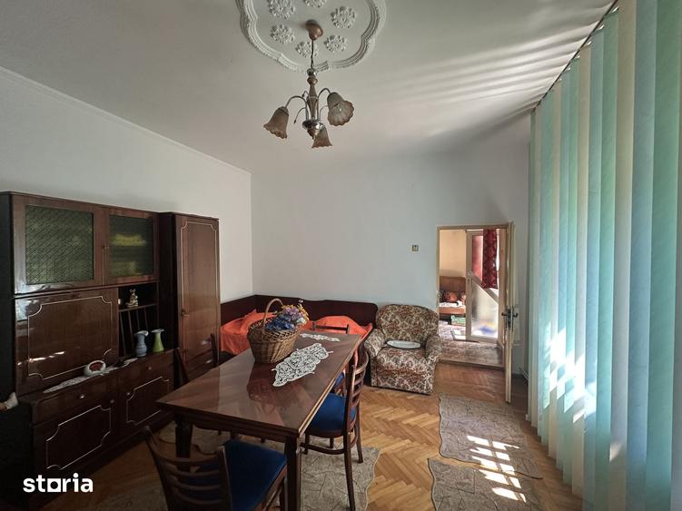 Agentia imobiliara VIGAFON vinde casa 8 camere Negoiesti-Prahova - 8