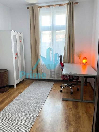 Apartament cu 3 camere semidecomandat, mobilat în Ultracentral