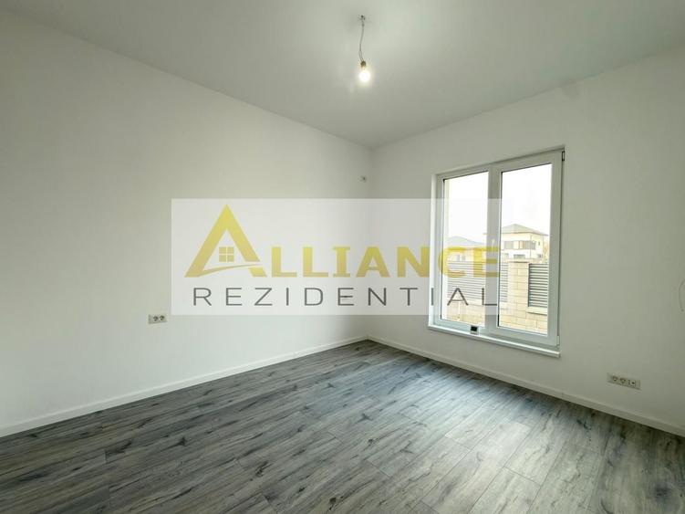 Casă individuală cu 3 camere cu Canalizare în Berceni