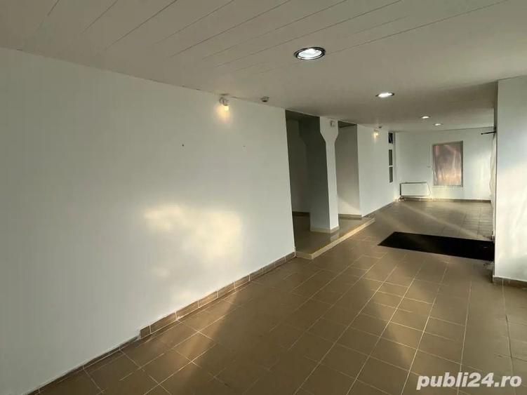 Spațiu comercial, de 700 mp, în Lipovei