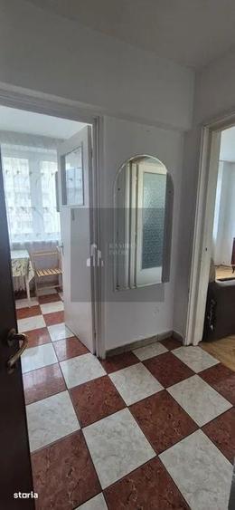 Apartament cu 3 camere semidecomandat, mobilat în Iancului