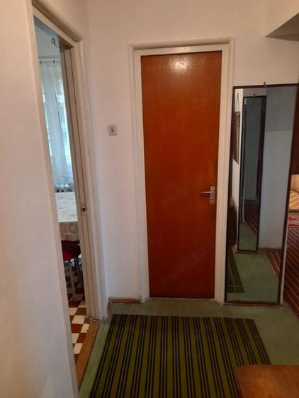 Apartament cu 3 camere decomandat în Drumul Taberei