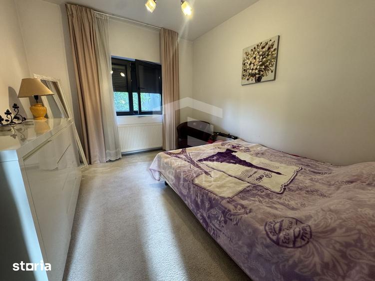 Casă cu 4 camere cu Teren 300 Mp în Central