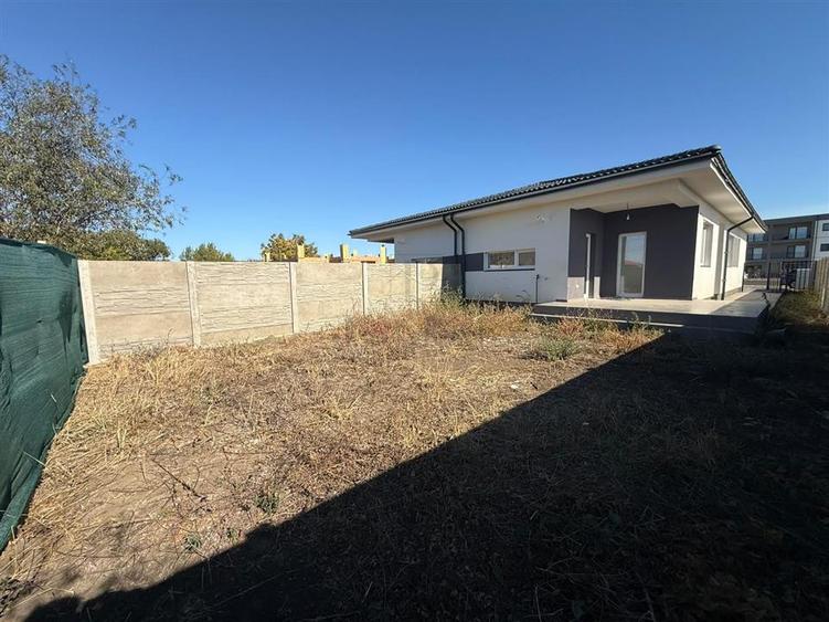 Duplex cu 3 camere cu Teren 370 Mp în Bucovăț (Remetea Mare)