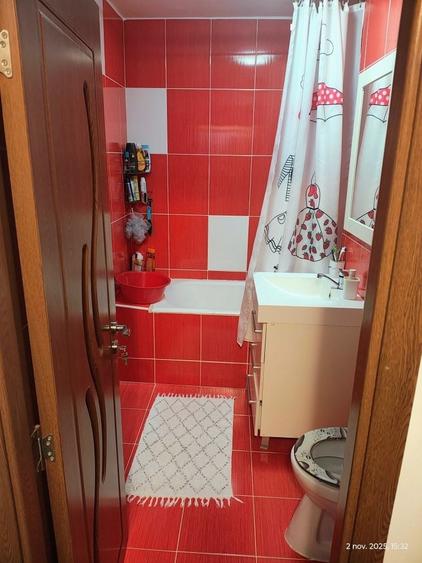 Apartament cu 3 camere decomandat în Dacia