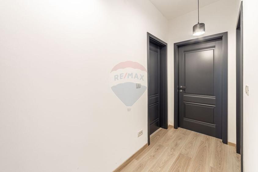 Apartament tip PENTHOUSE, 3 camere de vânzare, posibil RATE, Adora UTA - 12