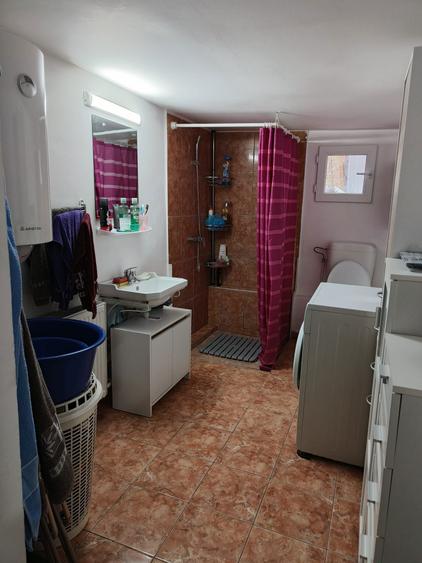 Casă cu 3 camere în Cetariu