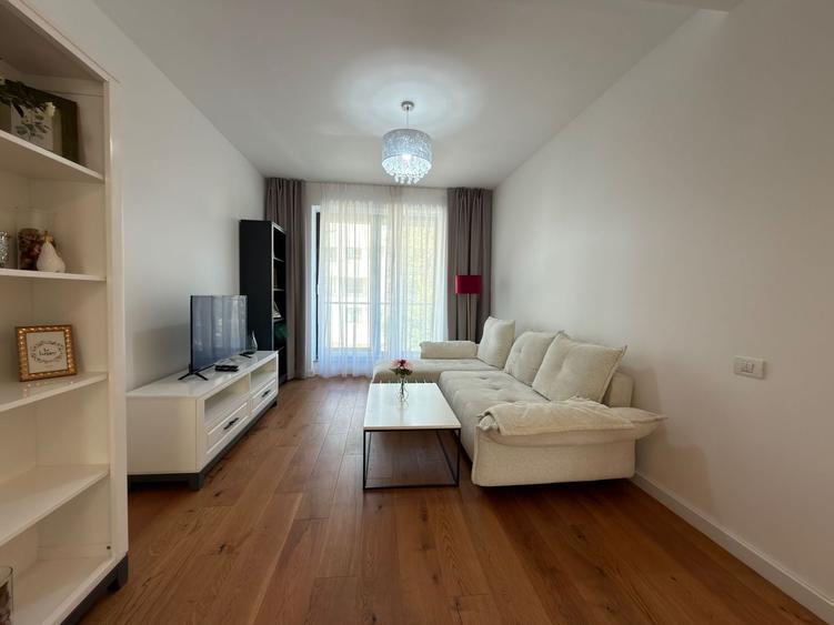 Apartament cu 3 camere decomandat în Herăstrău