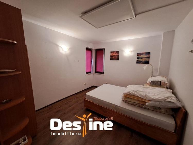 Casă individuală cu 4 camere cu Canalizare în Bogonos