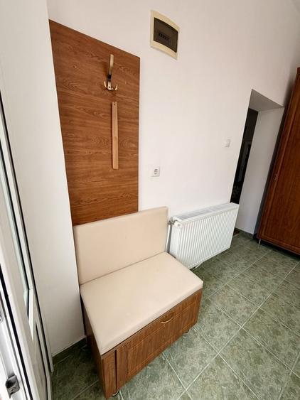 Casă cu 2 camere cu Teren 190 Mp în Central