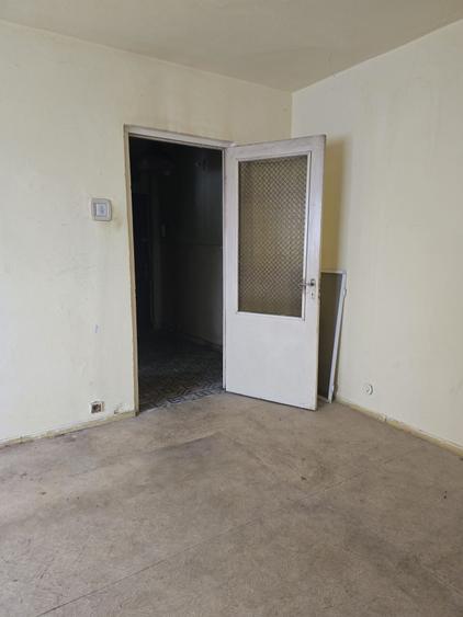 Apartament cu 2 camere decomandat în Sud