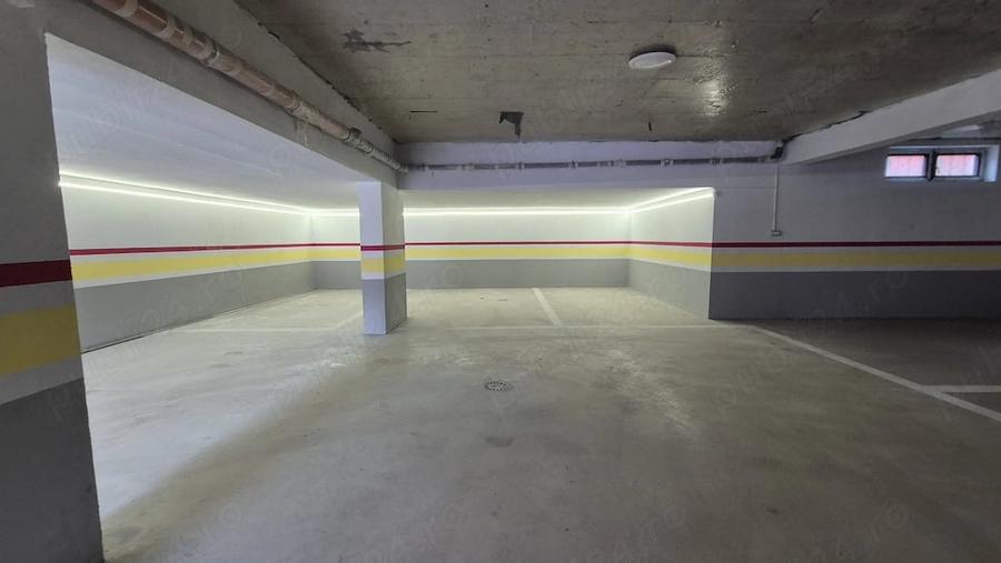 Garsonieră decomandată în Regie