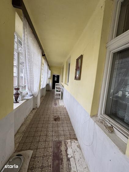 Casă cu 4 camere cu Teren 3767 Mp în Borș