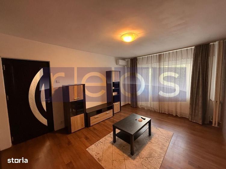 Apartament cu 3 camere în Vitan