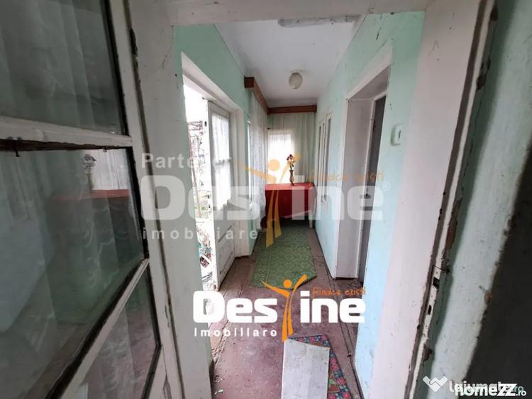 Casă cu 2 camere cu Teren 1250 Mp în Uricani