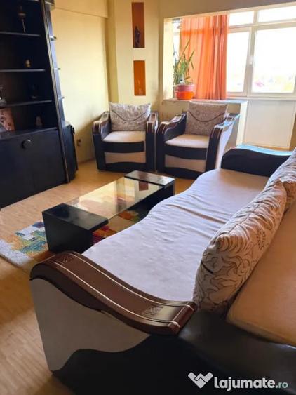 Apartament cu 2 camere decomandat în 1 Mai
