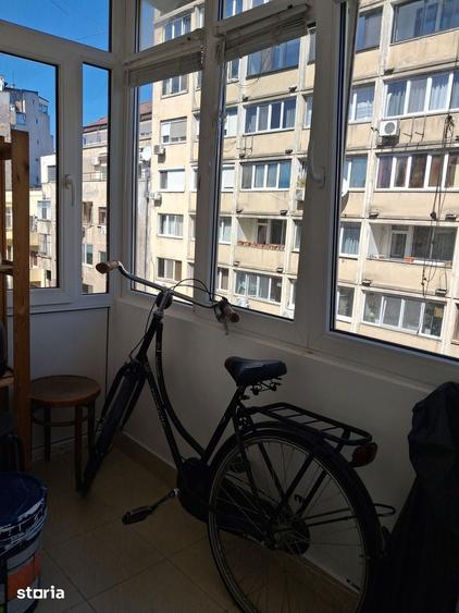 Apartament cu 2 camere semidecomandat, mobilat în Cișmigiu