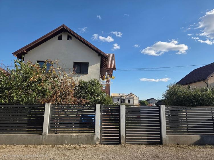 Casă cu 4 camere cu Canalizare în Haliu