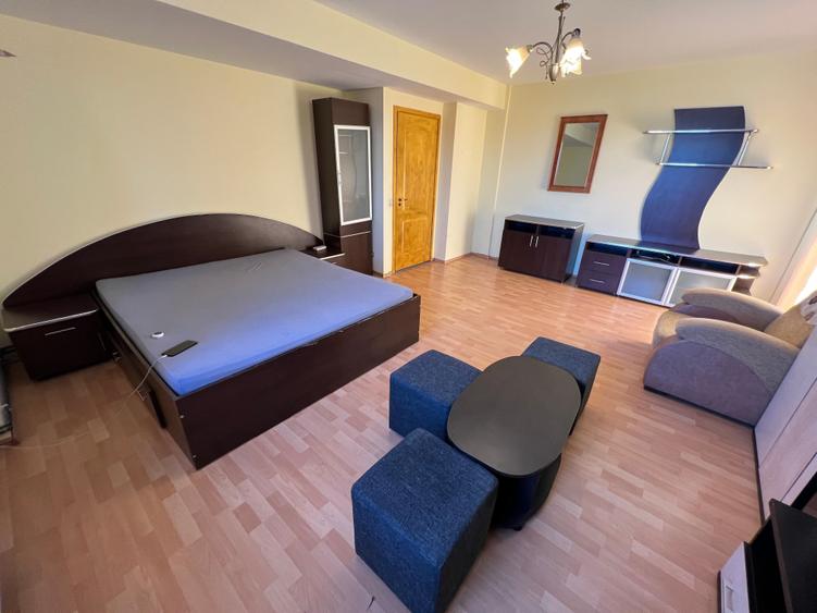 INCHIRIEZ apartament 1 camera spatios, zona Terezian - 1