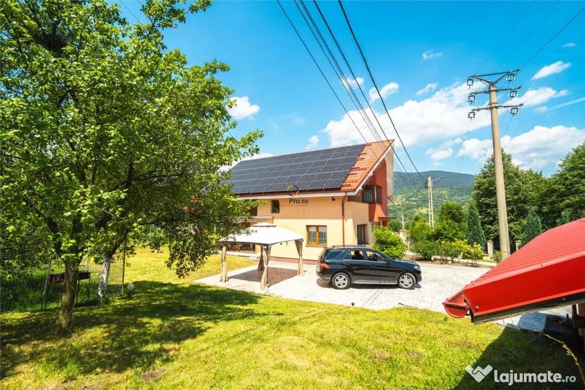 Casă cu 4 camere cu Teren 1500 Mp în Vulcan