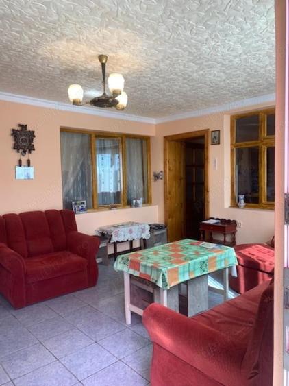 Vand casa si teren , str.Muresului - 15