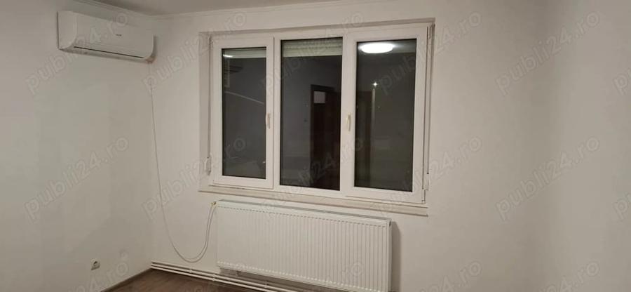 Apartament cu 3 camere nedecomandat în Central