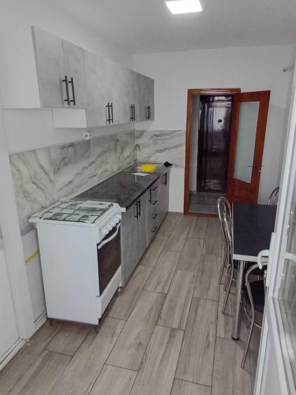 inchiriez 2 camere decomandate M20 - 6
