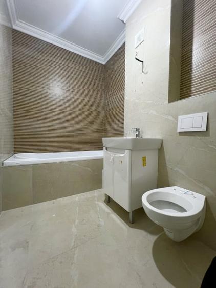 Apartament cu 3 camere decomandat în Torontalului