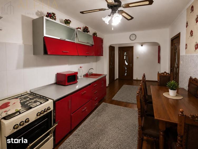 Apartament cu 3 camere decomandat în Central