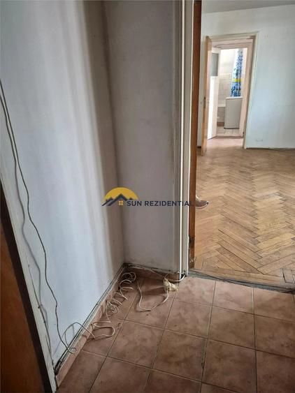 Apartament cu 2 camere semidecomandat în Titan