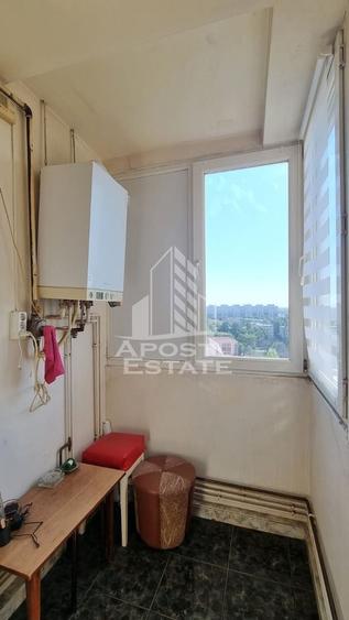 Apartament cu 3 camere decomandat, mobilat în Dacia