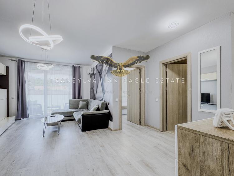 Apartament cu 2 camere semidecomandat, mobilat în Central