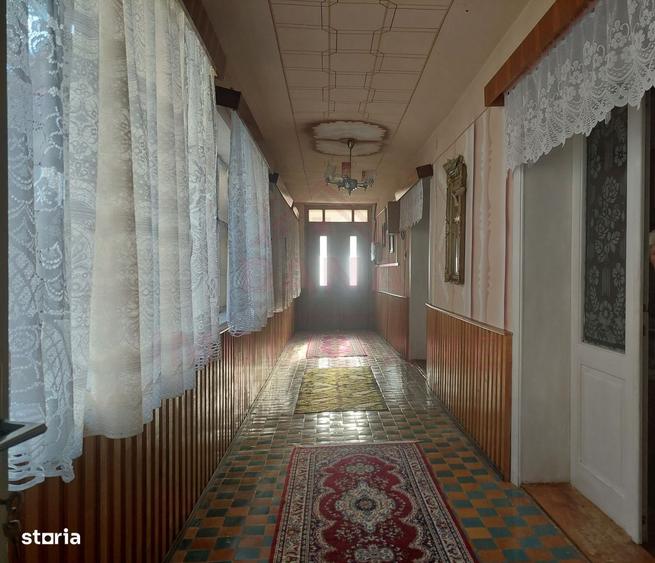 Casă cu 4 camere în Zăvoi