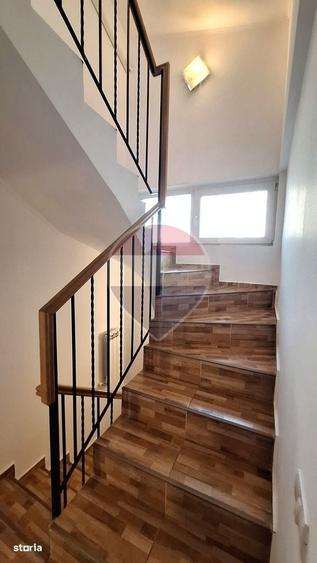 Casă cu 4 camere cu Teren 300 Mp în Berceni