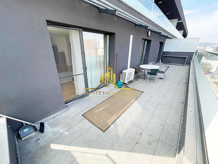 Apartament cu 3 camere semidecomandat, mobilat în Gheorgheni