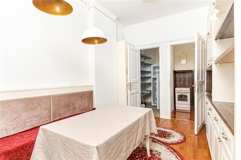 Locuieste in Centrul Vechi: Apartament 87mp, Piata Muzeului - 7