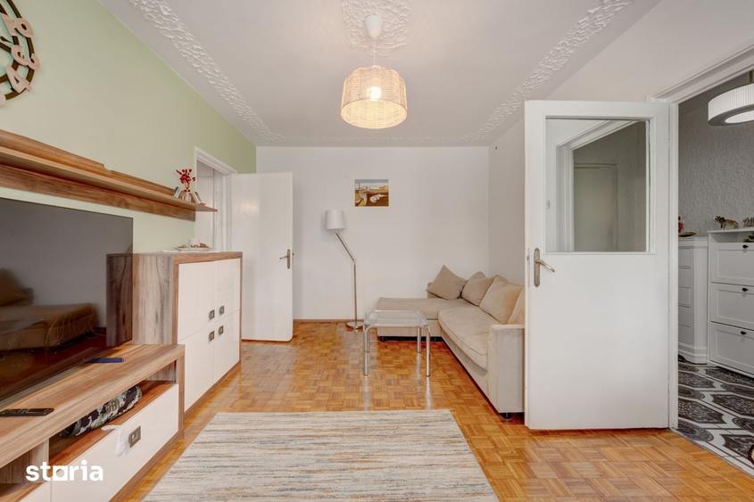 Apartament cu 2 camere semidecomandat în 1 Mai