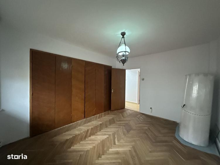 Apartament cu 3 camere decomandat în Ultracentral